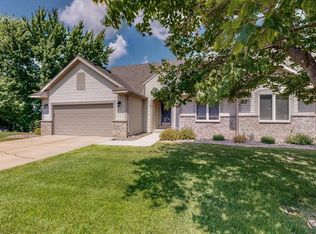 4711 Wintergreen Ln NW, Rochester, MN 55901