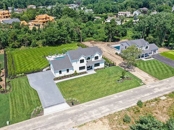 BACKYARD OASIS w SALTWATER POOL