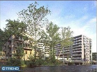 2nd image of 1704 N Park Dr APT 312
