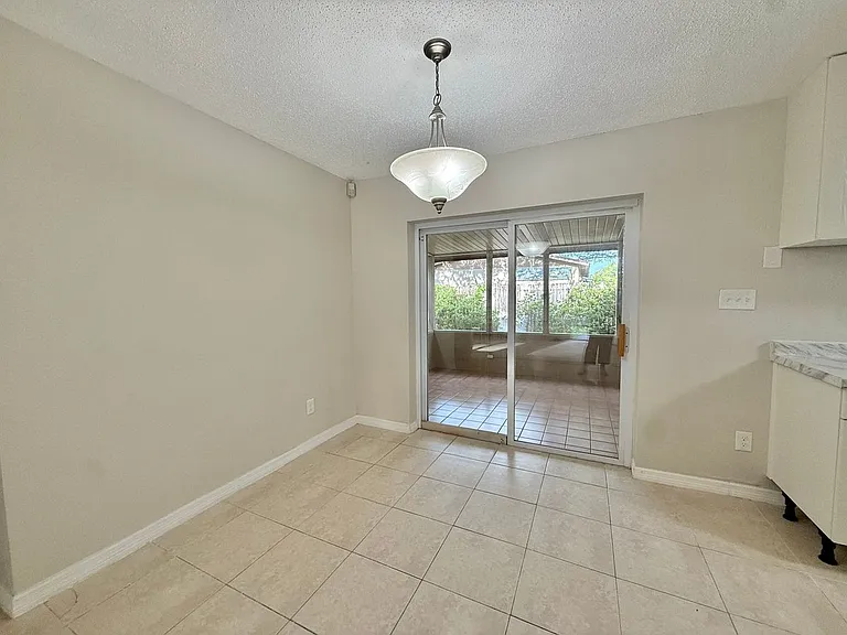 1900 Adair St — Photo 21