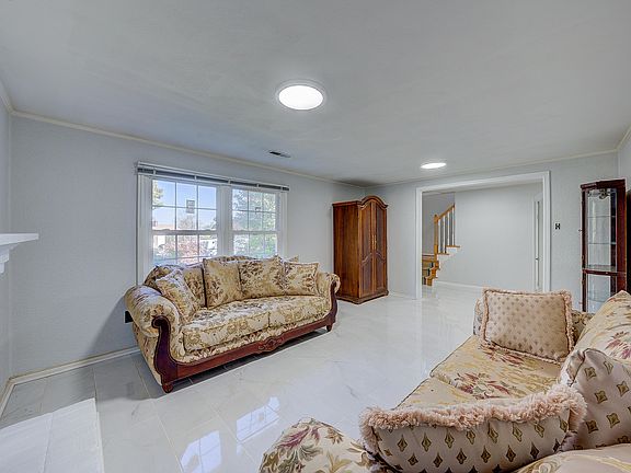 5th image of 4039 Runnymeade Ln
