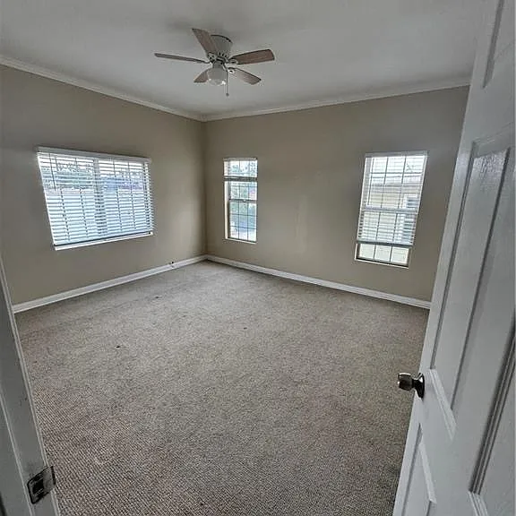 1046 S Citrus Ave — Photo 39