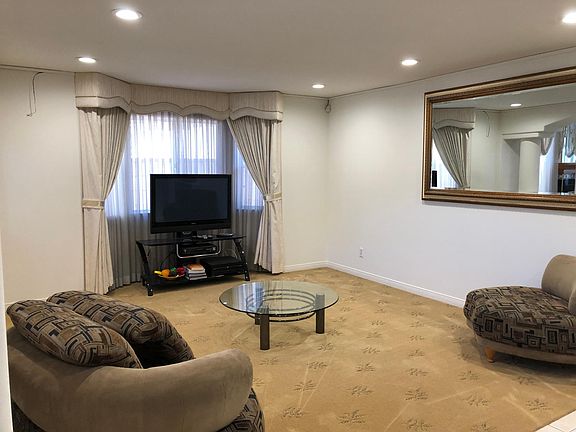 3rd image of 7960 Emerson Pl