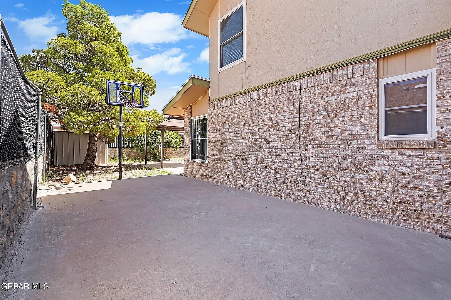 3 bed, 1421 sqft, $1,650 — Photo 3
