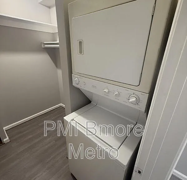 2643 E Madison St #B — Photo 19