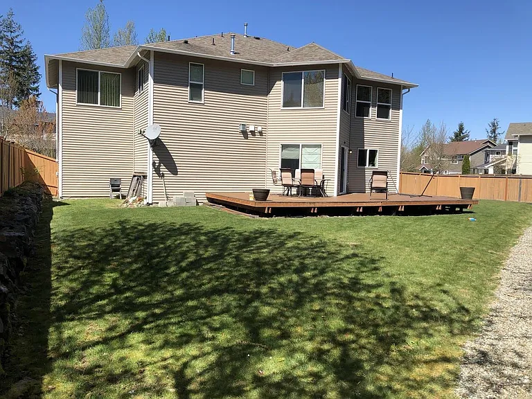 8910 Weiting Ave SE — Photo 33