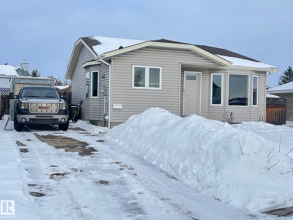 1st image of 324 Warwick Rd NW