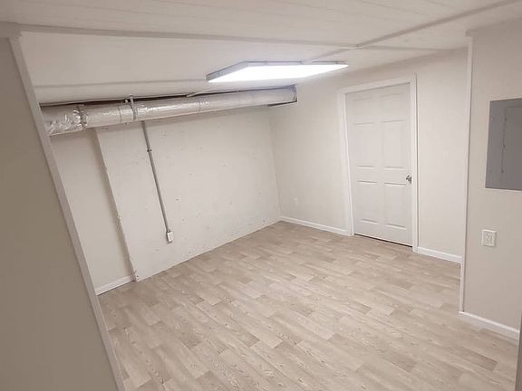 4th image of 1 Woods Dr #10