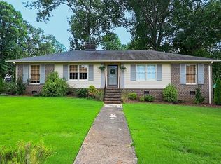201 Newtonmore Rd, Greenville, SC 29615