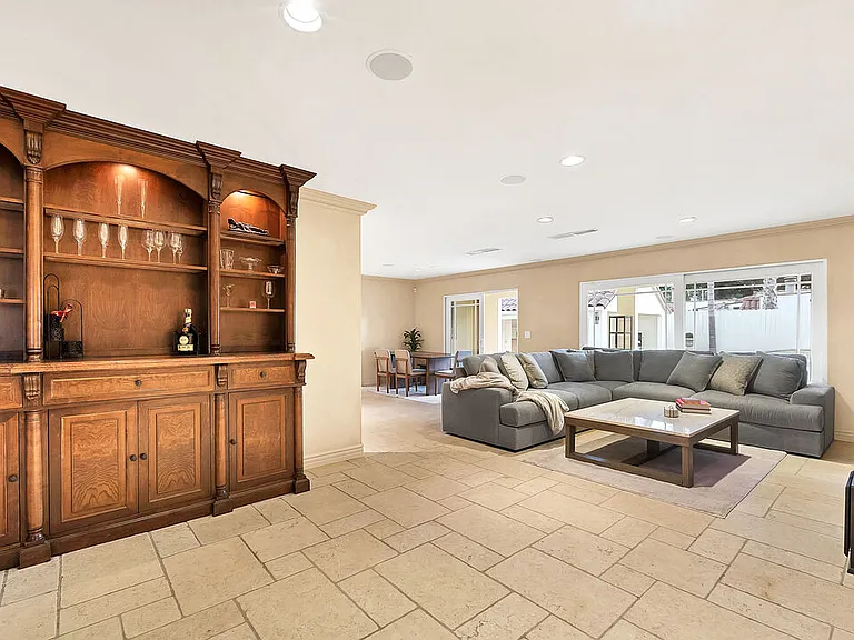 6138 Maryland Dr — Photo 26