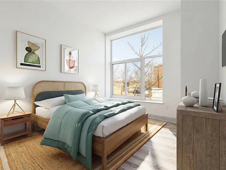 105 Main St #2 — Photo 33