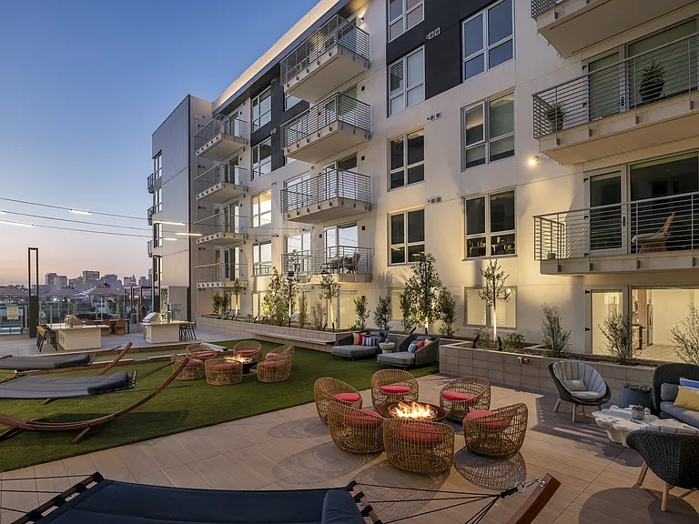 Portico Waterfront — Photo 49