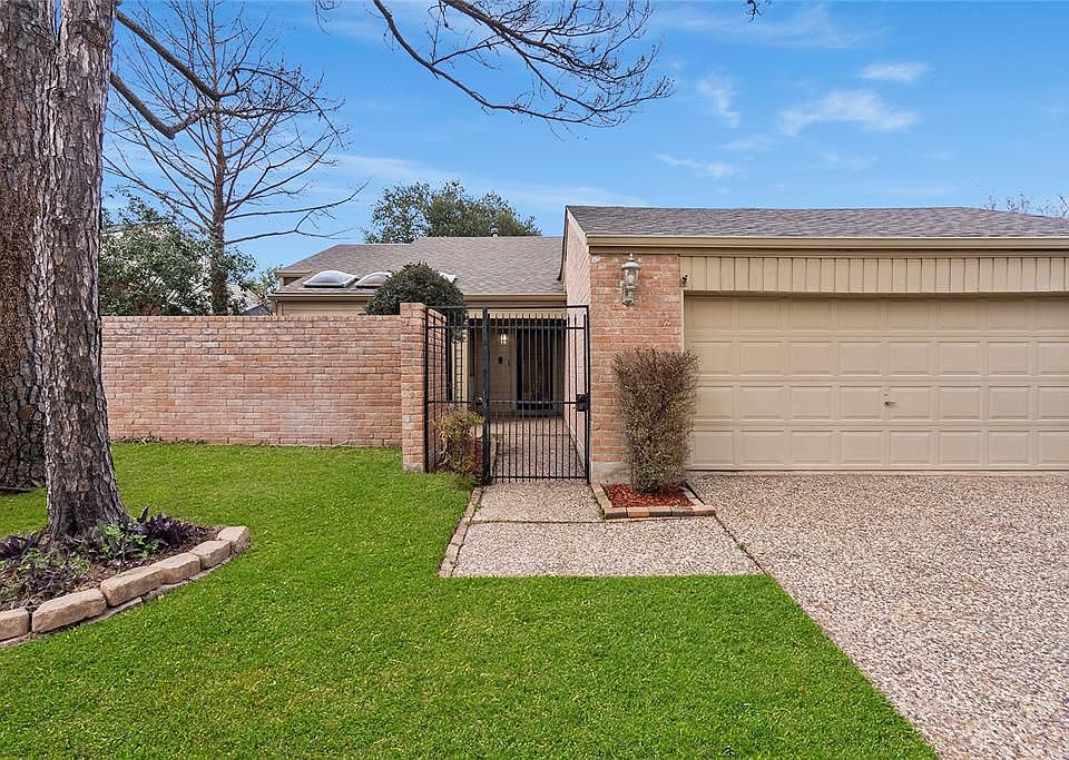 1st image of 12226 Ravenmoor Dr