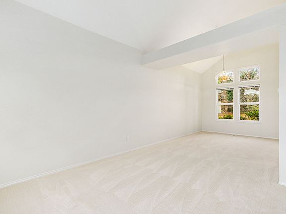 2nd image of 12986 NE 149th St