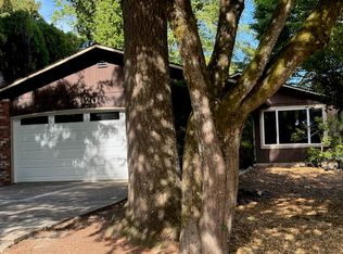 7320 SW 53rd Ave, Portland, OR 97219