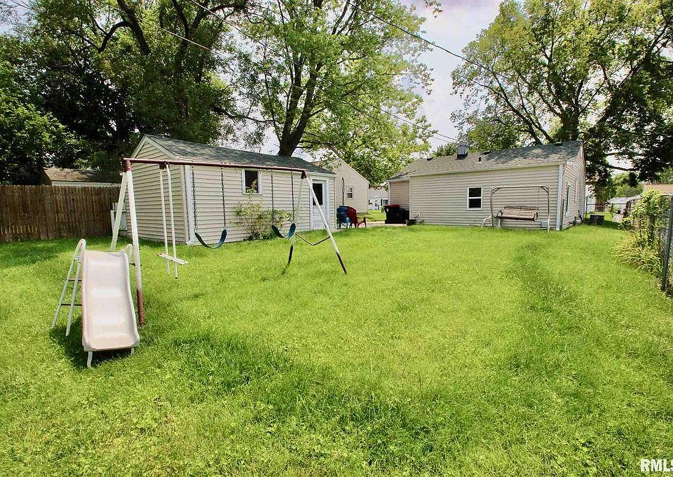 2nd image of 917 W Purtscher Dr