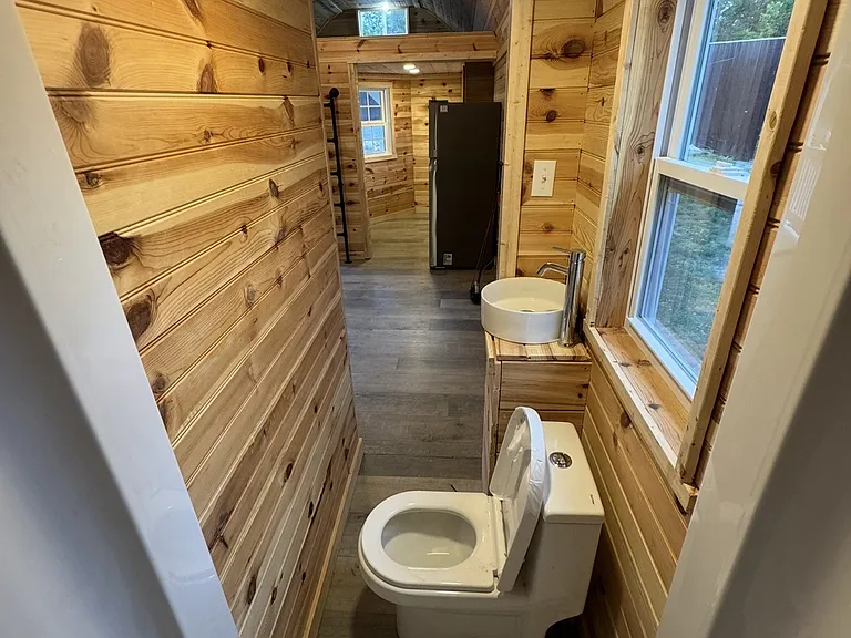 62 Railroad Dr — Photo 16