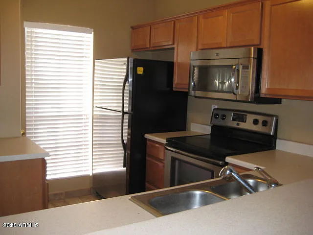 18837 N 34th Dr #4 — Photo 3