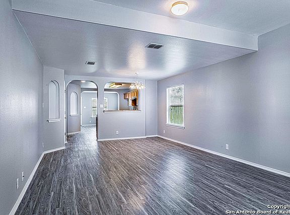 2nd image of 4054 Bur Oak Path