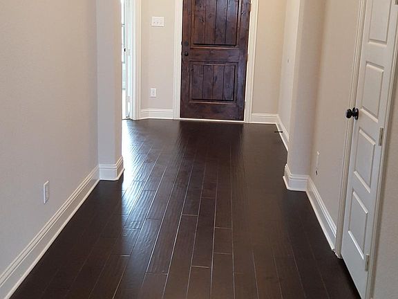 3rd image of 522 Harvest Grove Dr