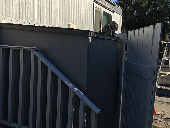 5th image of 150 Lincoln Downs St
