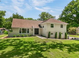 10505 Belinder Rd, Leawood, KS 66206