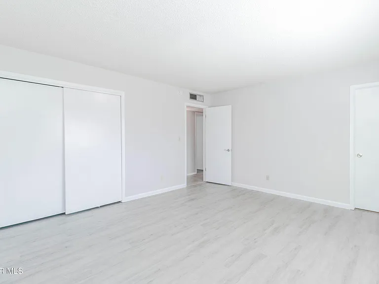 11052 Middledale St — Photo 27