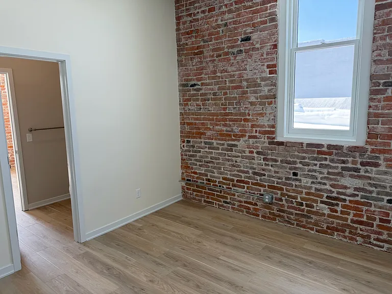 900 Central Ave #205 — Photo 21