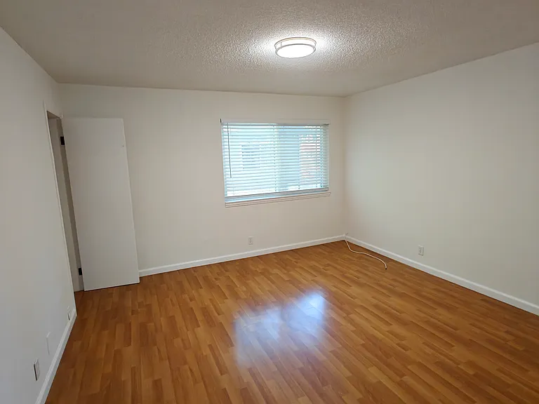 5678 Via Monte Dr #4 — Photo 2