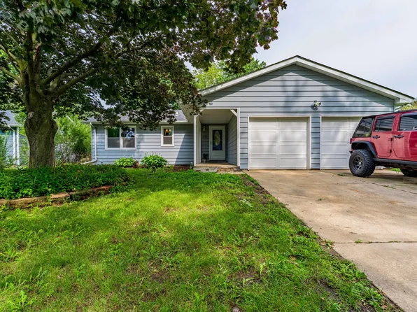 1721 Daisy St, Aurora, IL 60505