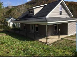 236 Glory St, Irvine, KY 40336