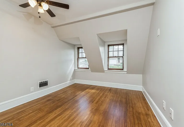 1244 Birch St #B — Photo 15