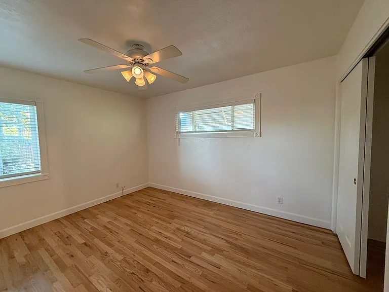 830 W Vine St — Photo 12