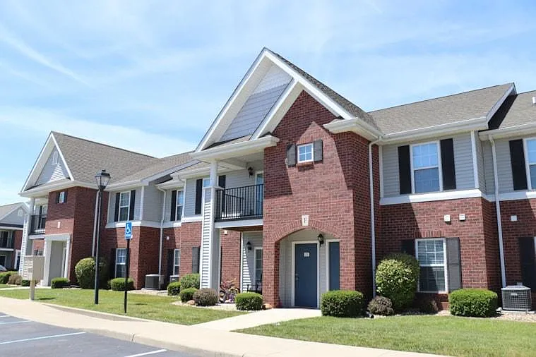 Somerset Place Apartments — Photo 10