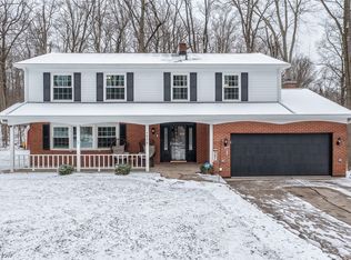 682 Center Rd, Hinckley, OH 44233