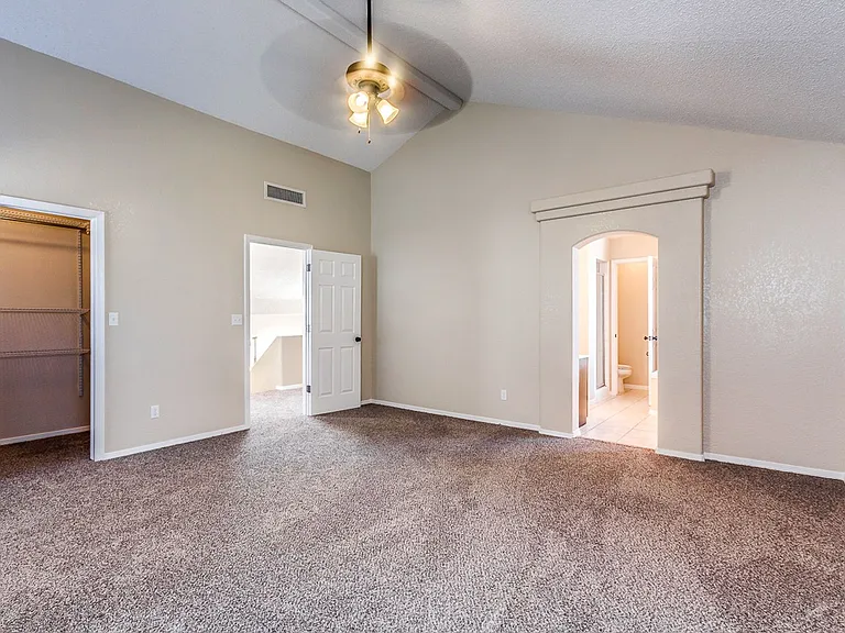900 Tecate Pl — Photo 14