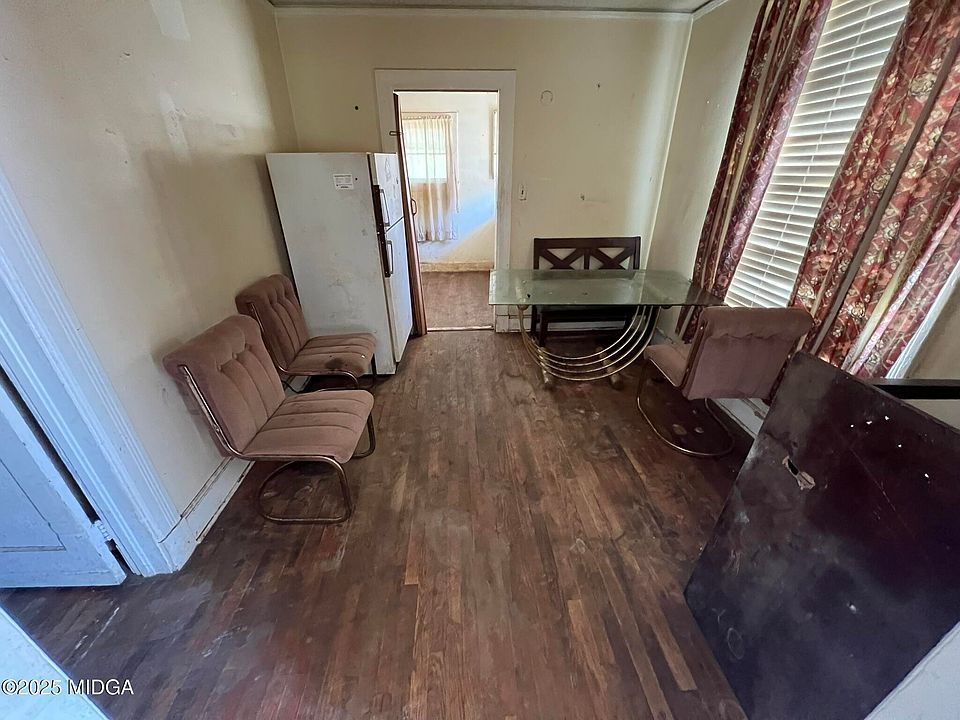 2nd image of 2619 Suwanee Ave