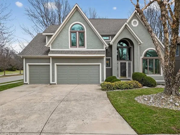 14301 Barton St, Overland Park, KS 66221