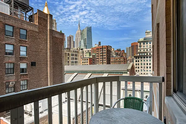 Rented by The Agency | media 8