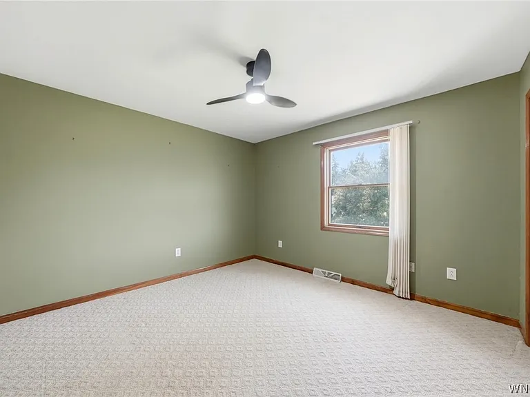 555 Lakeview Ave — Photo 12