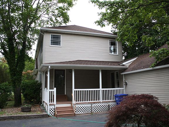 3rd image of 1302 Bryant Ave