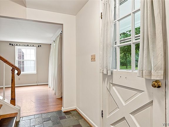 5th image of 4620 Boncrest Dr W