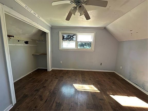 5th image of 5111 Parkin Ave