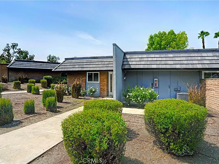 22392 Canyon Club Dr — Photo 43