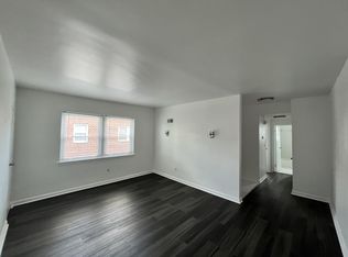 1120 46th St NE #1, Washington, DC 20019