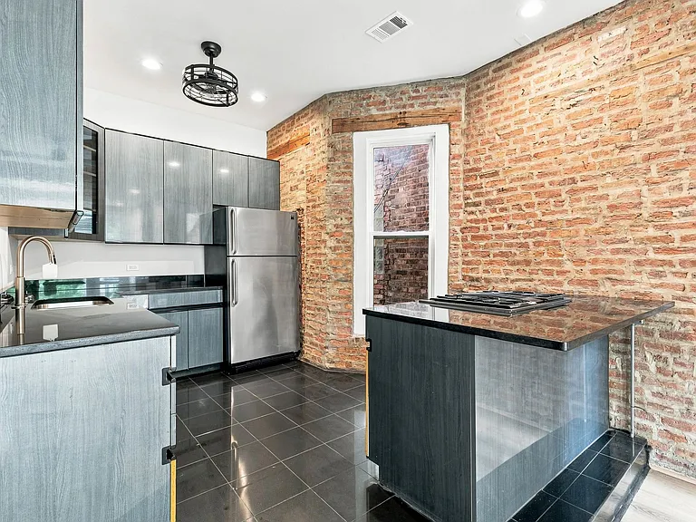 3619 S Giles Ave #3 — Photo 6