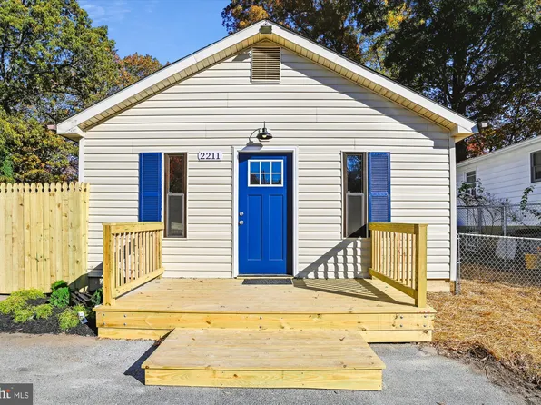 2211 Shore Dr, Edgewater, MD 21037