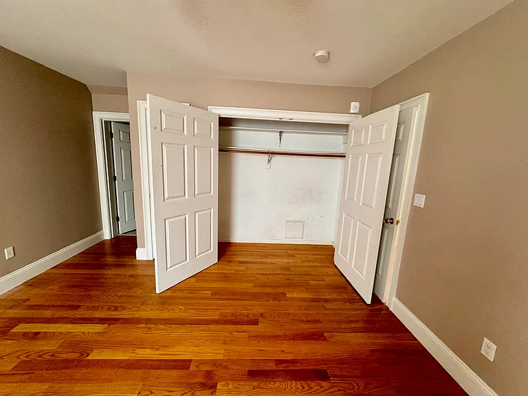 120 W 7th St #103 — Photo 16