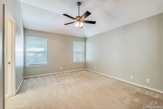 11 Pembroke Ln — Photo 5