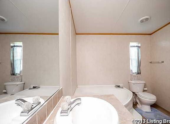 5th image of 13617 Stoneridge Manor Dr